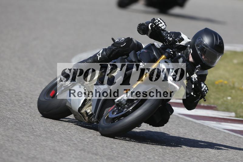 /07 09.04.2026 Cornu Master School ADR/Gruppe blau/4